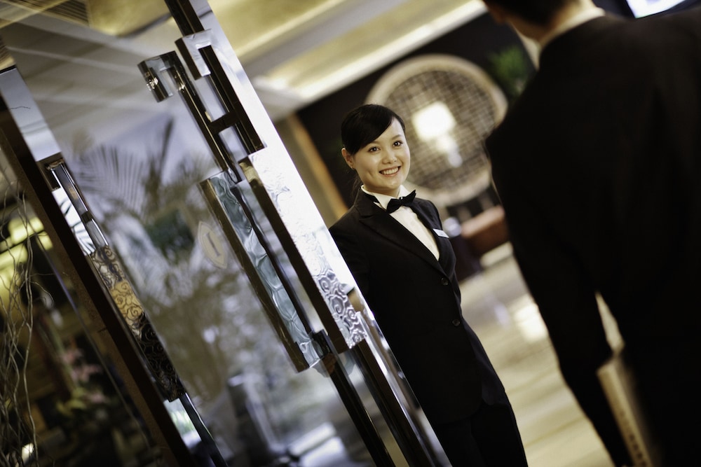 Intercontinental Chengdu Century City 9/82