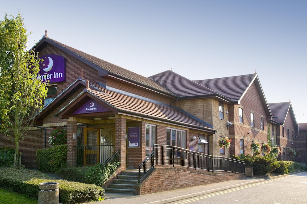 Premier Inn Colchester (A12) in COLCHESTER
