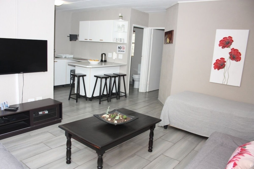 Amies Self-Catering Apartments 14/30