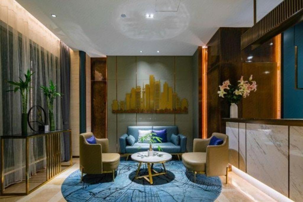 Yitel Collection (Chengdu Kuanzhai Alley University of Traditional Chinese Medicine Metro Station) 33/44