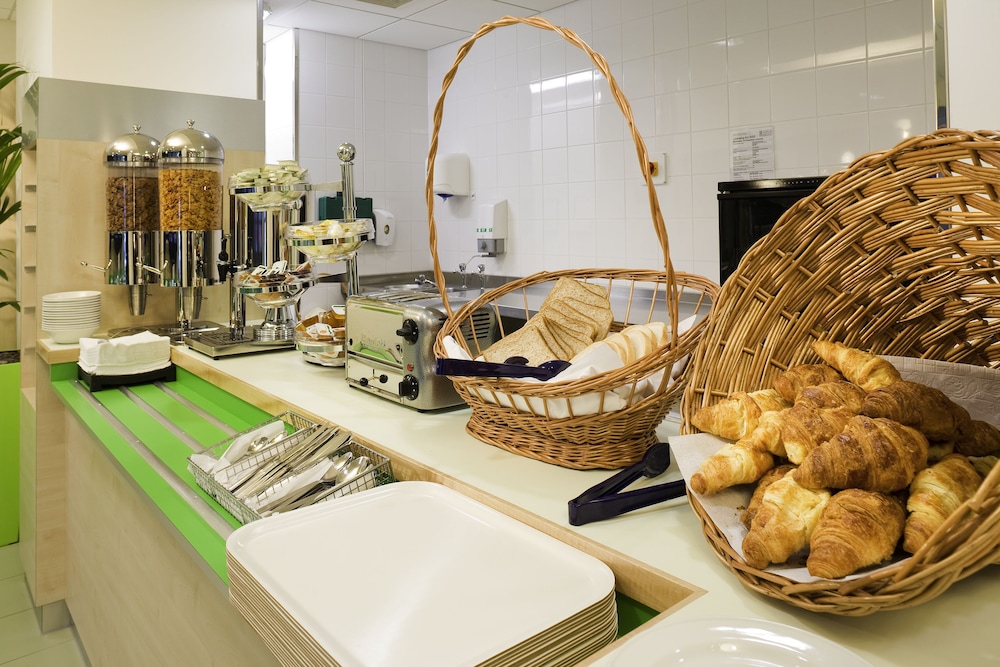 Ibis Budget Birmingham International Airport Nec 64/79