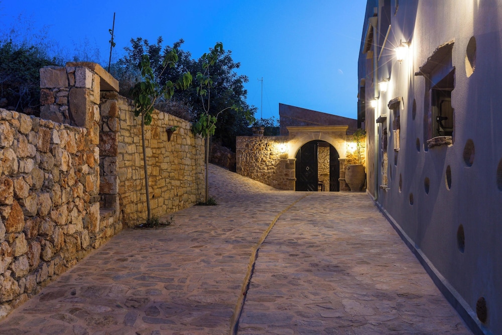Erondas Cretan Country Villas 42/50