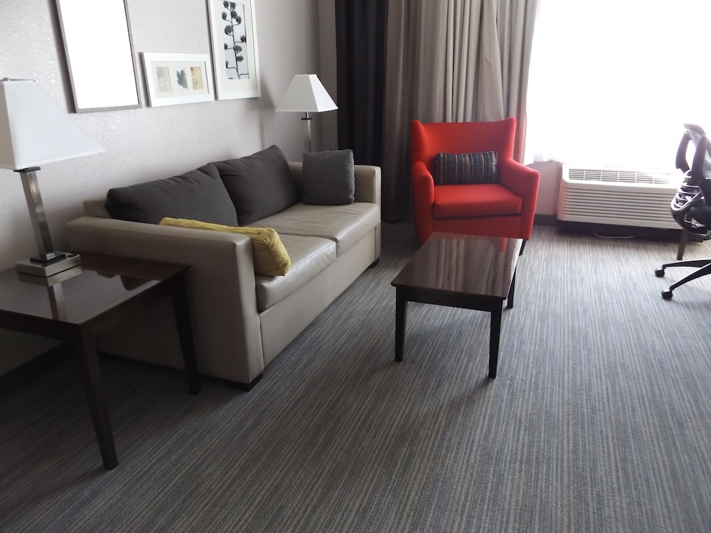 Country Inn and Suites By Radisson Cookeville TN 28/48