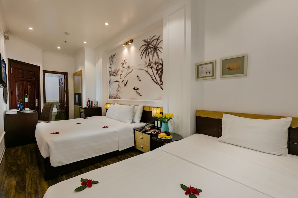 Serene Central hotel 10/55