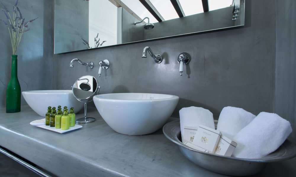 Azar Villas 50/50