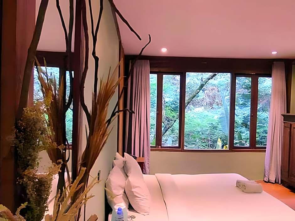 Imah Seniman Hotel 20/53