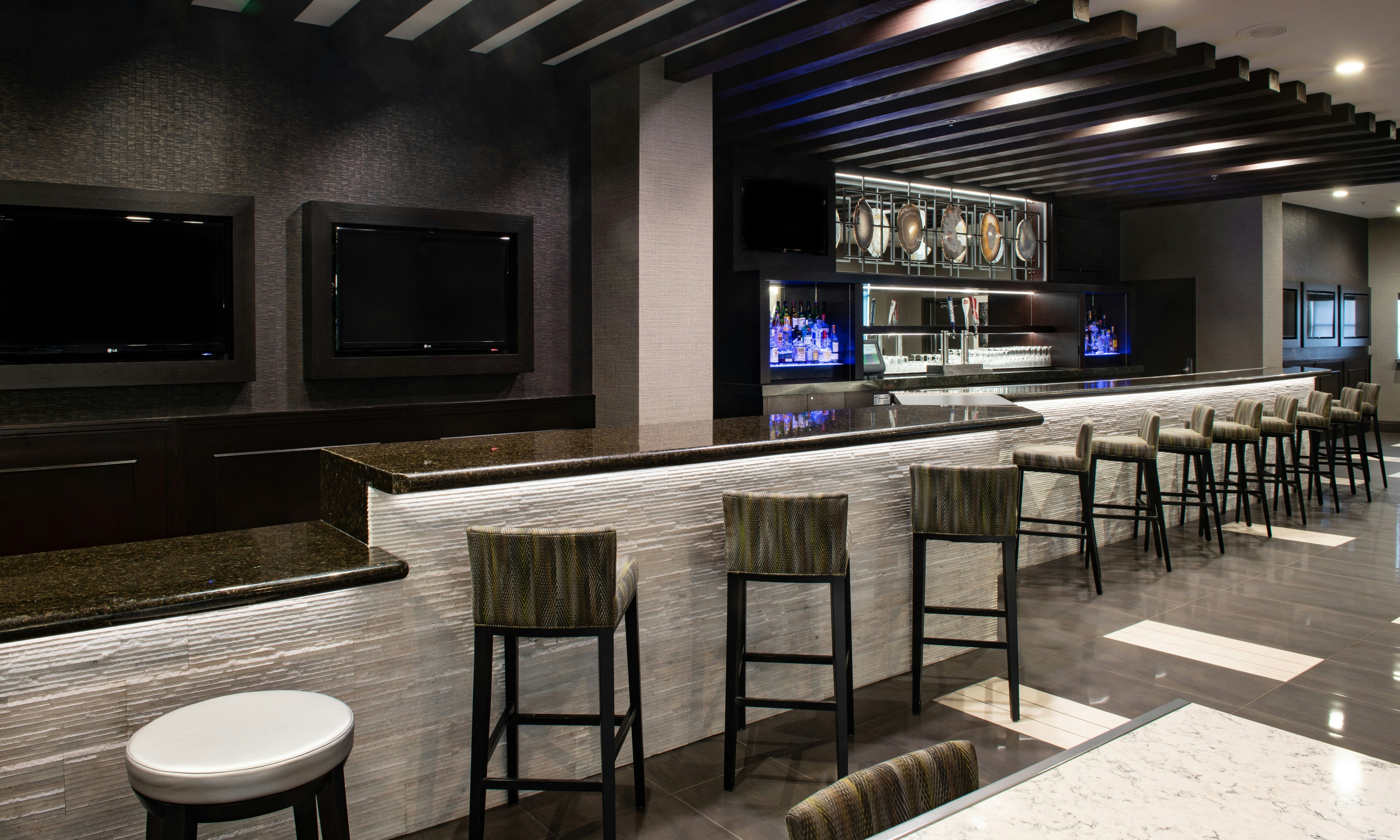 Embassy Suites Las Vegas 54/76