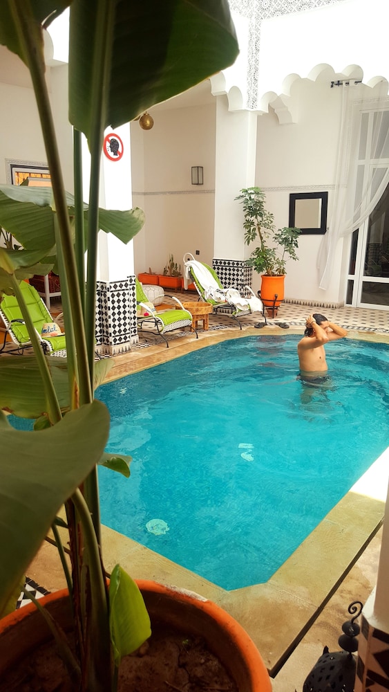 Hotel Riad Amlal 30/33