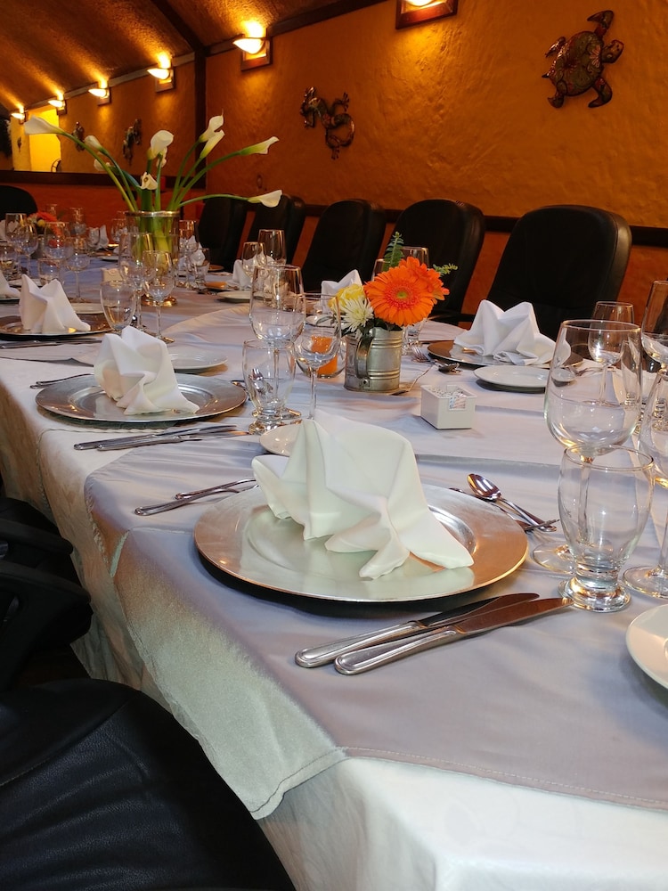 Hotel Ciudad Vieja 37/47