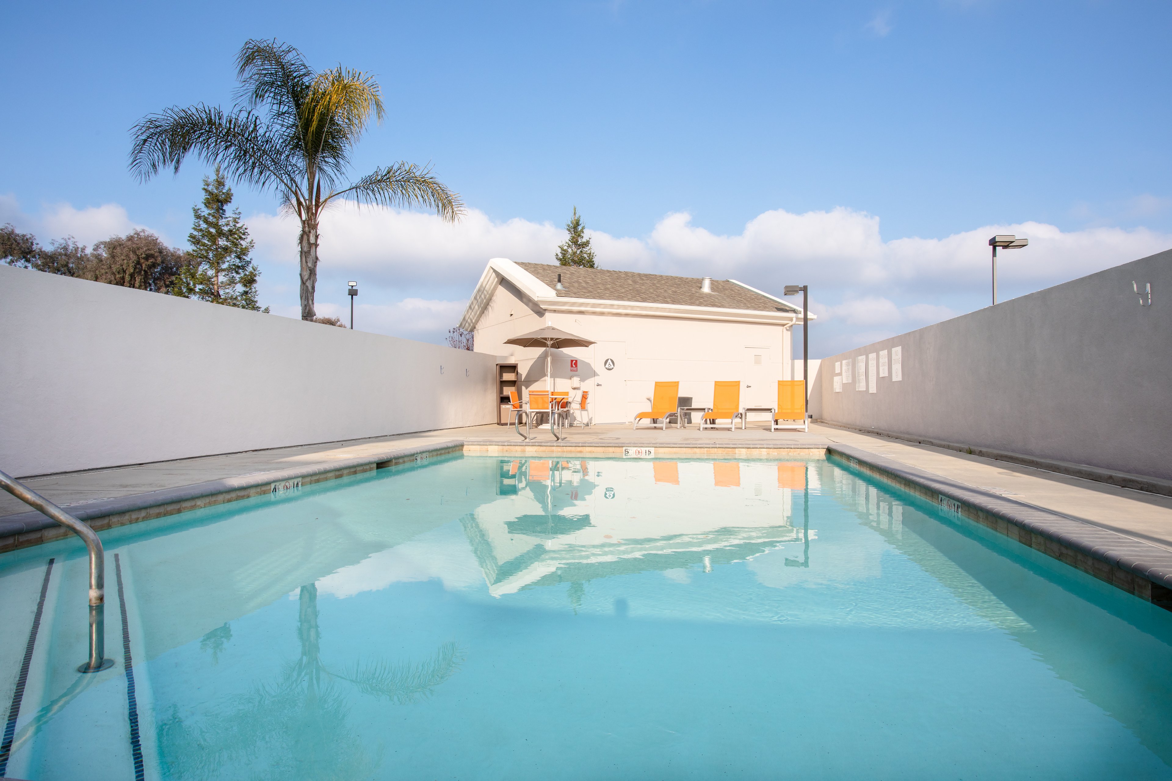 Holiday Inn Express and Suites Chowchilla - Yosemite Park Area 32/58