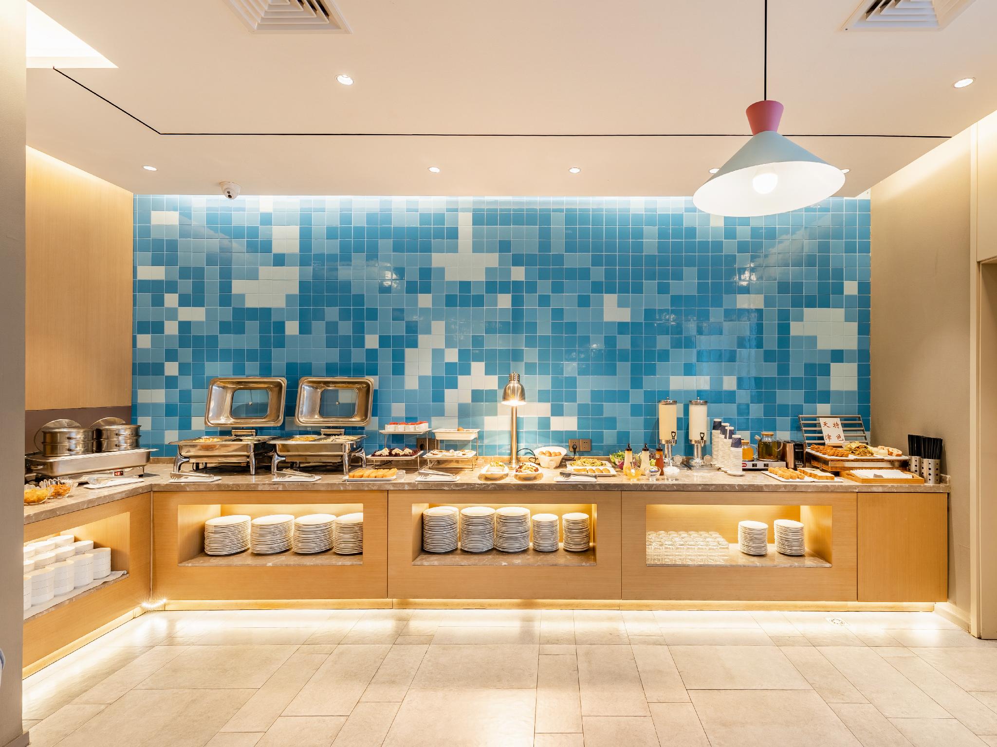 Home Inn Neo (Tianjin Railway Station Binjiang Road Pedestrian Street) 9/26