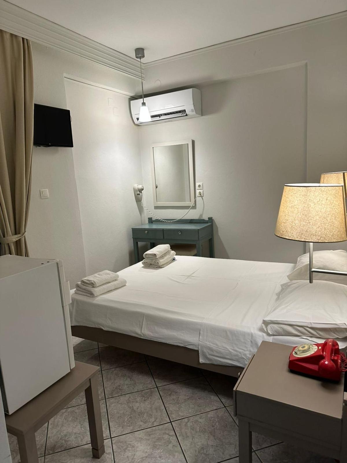 Karis Hotel 18/50