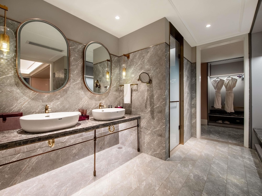 Mercure Jinan Pingyin 46/49