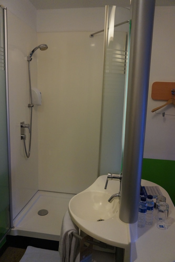 Ibis Budget Jakarta Airport 52/54