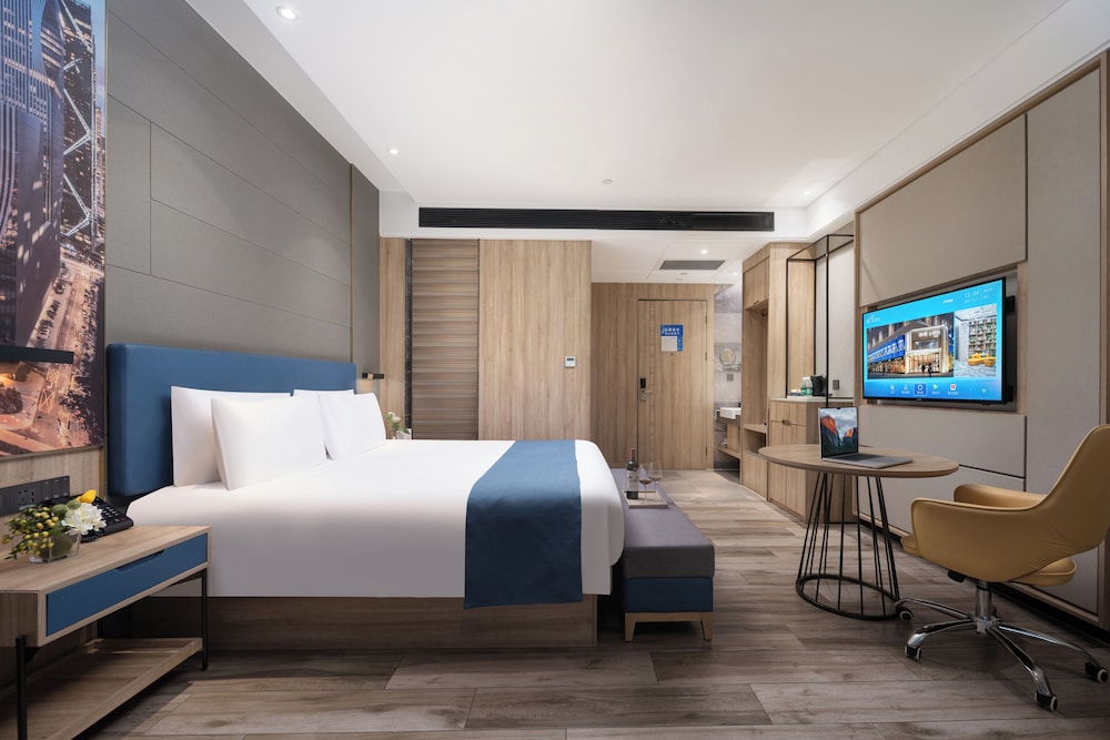Naive S Hotel 9/29