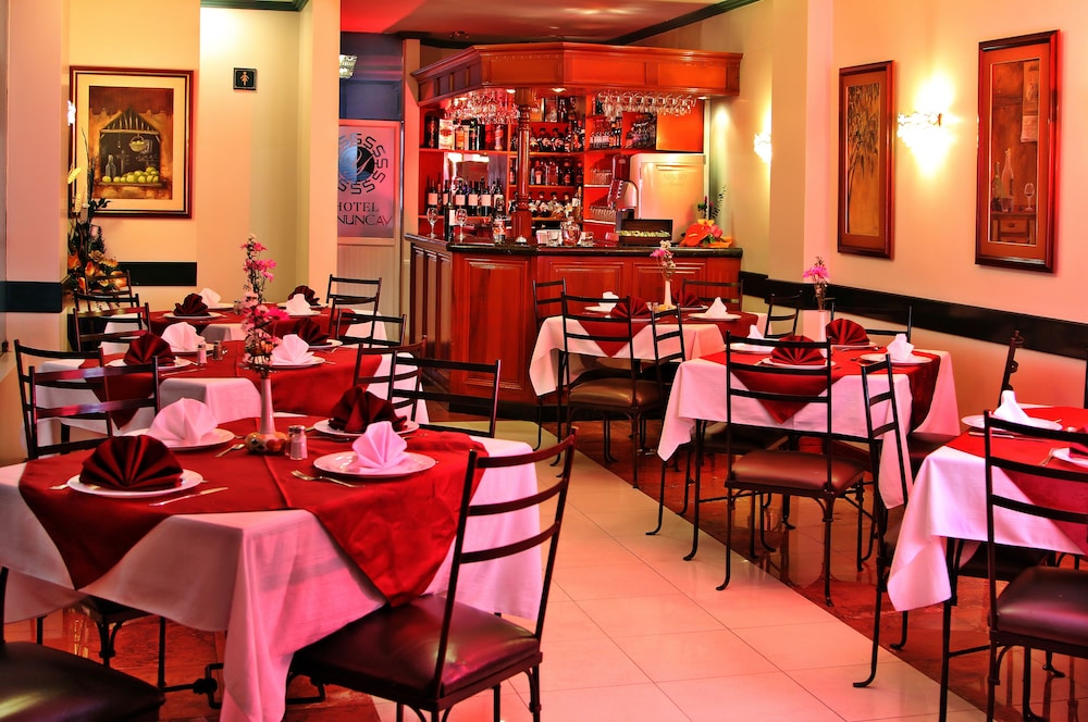 Hotel Yanuncay 33/38