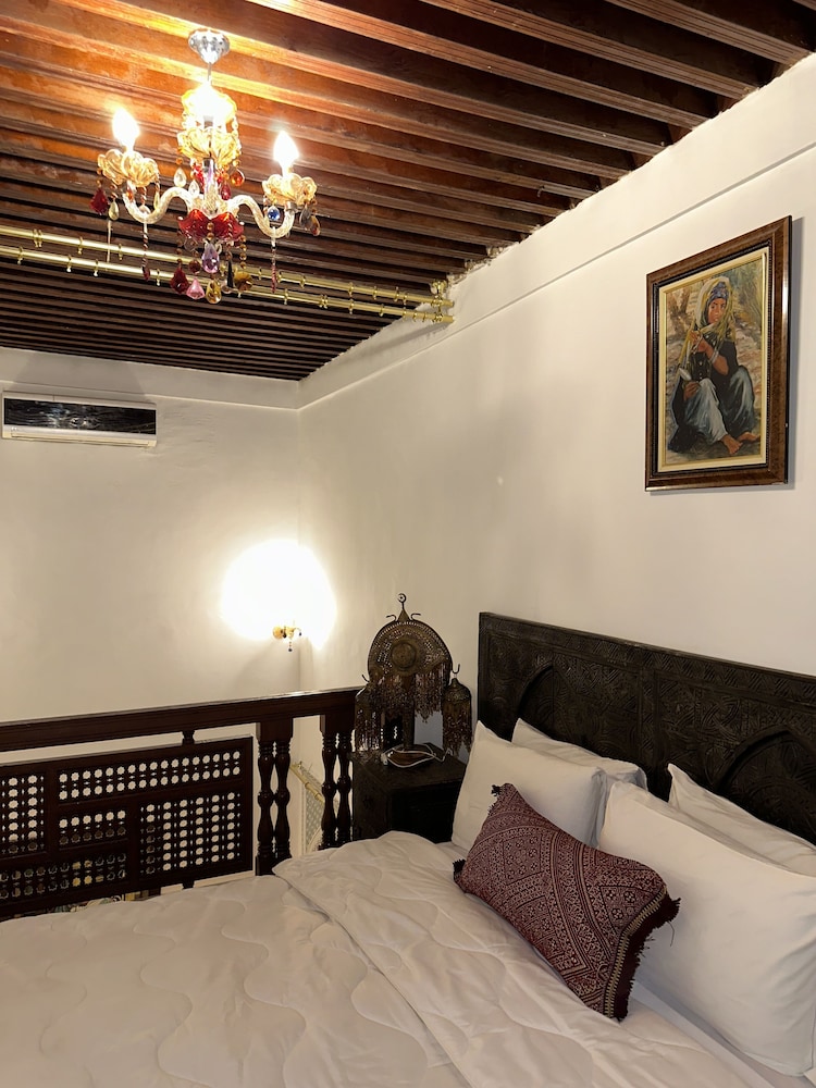 Palais Al Firdaous 38/50