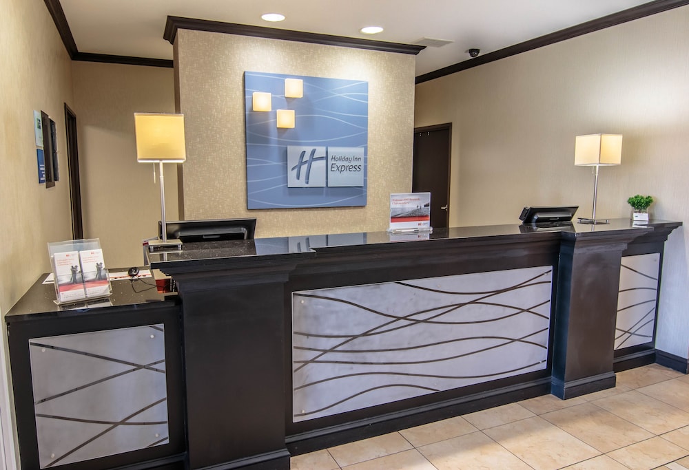 Holiday Inn Express Hotel And Suites Farmington 6/63
