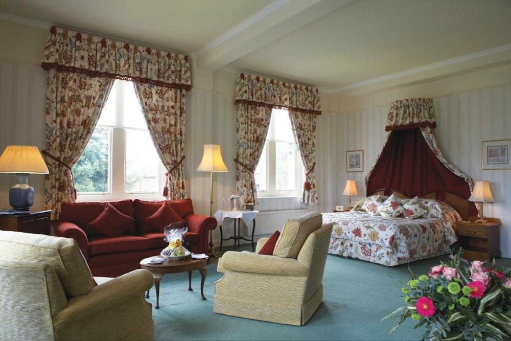 Ashdown Park Hotel And Country Club 48/84