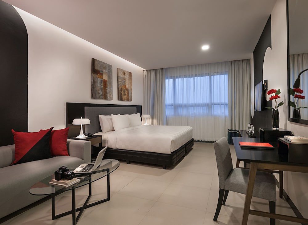 Summit Hotel Magnolia 22/70
