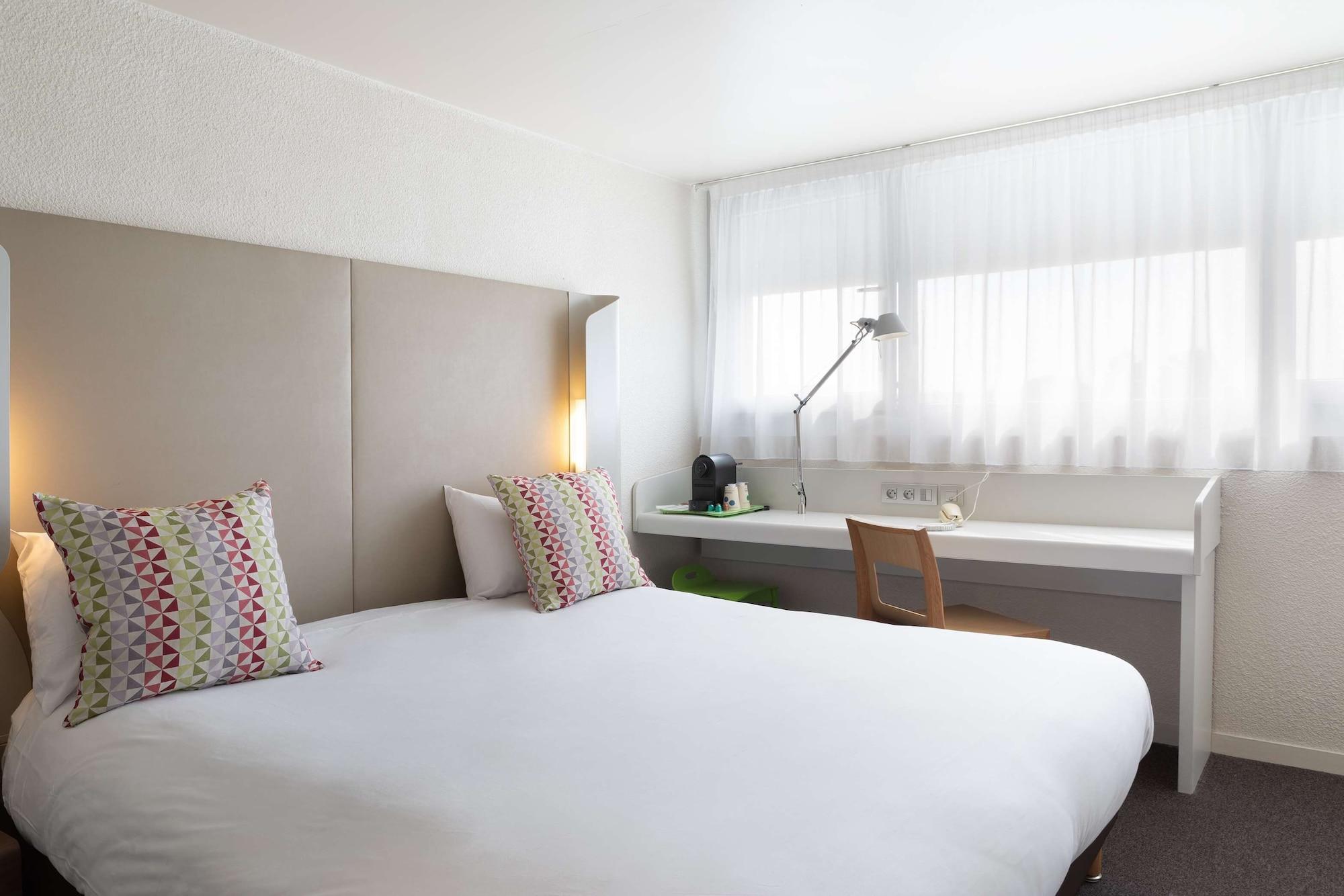 Standard, Multiple Beds