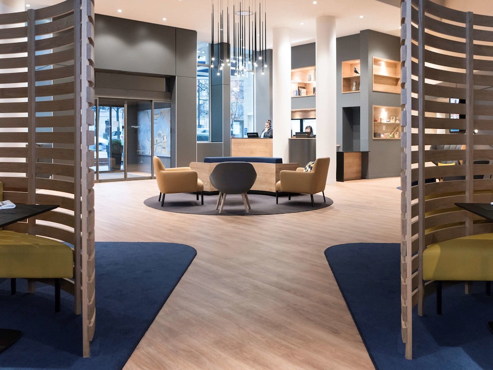 NOVOTEL CHATEAU DE VERSAILLES 44/72