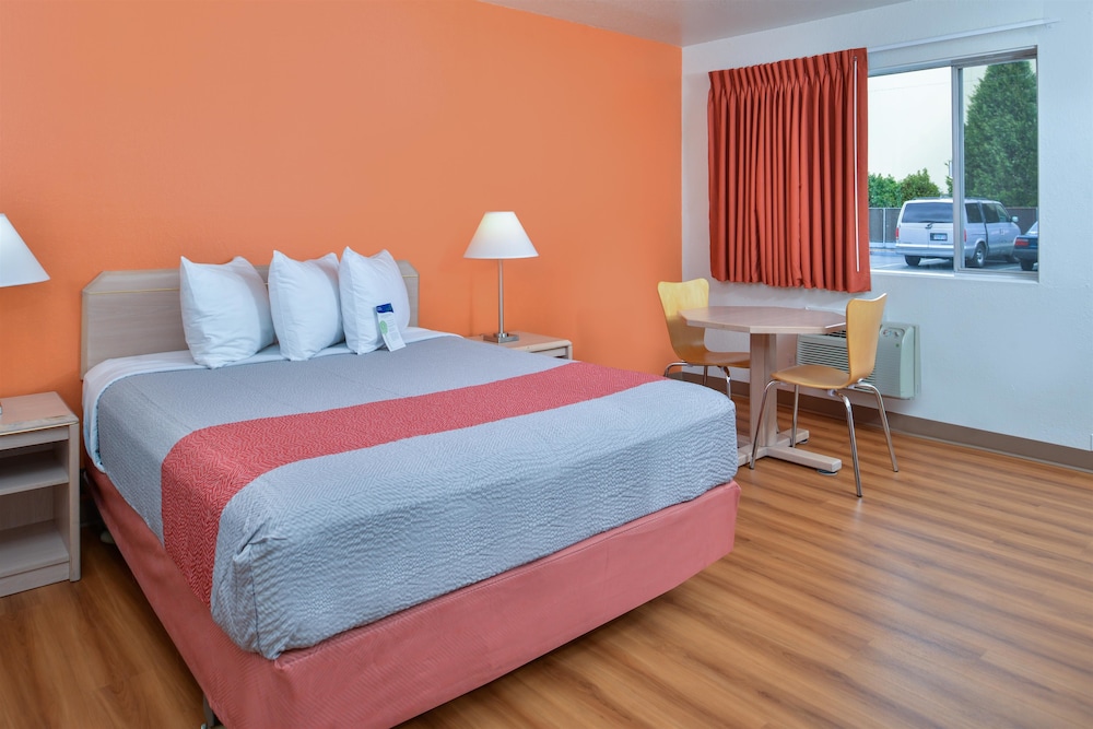 Motel6 Salem, OR - Expo Center 18/58