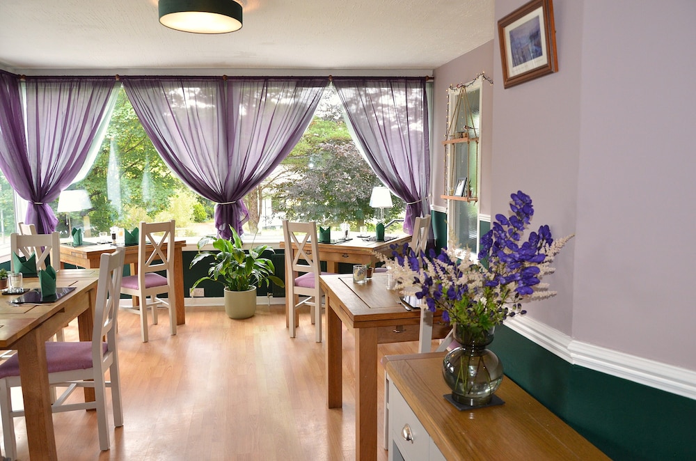 Atholl House Hotel 36/50
