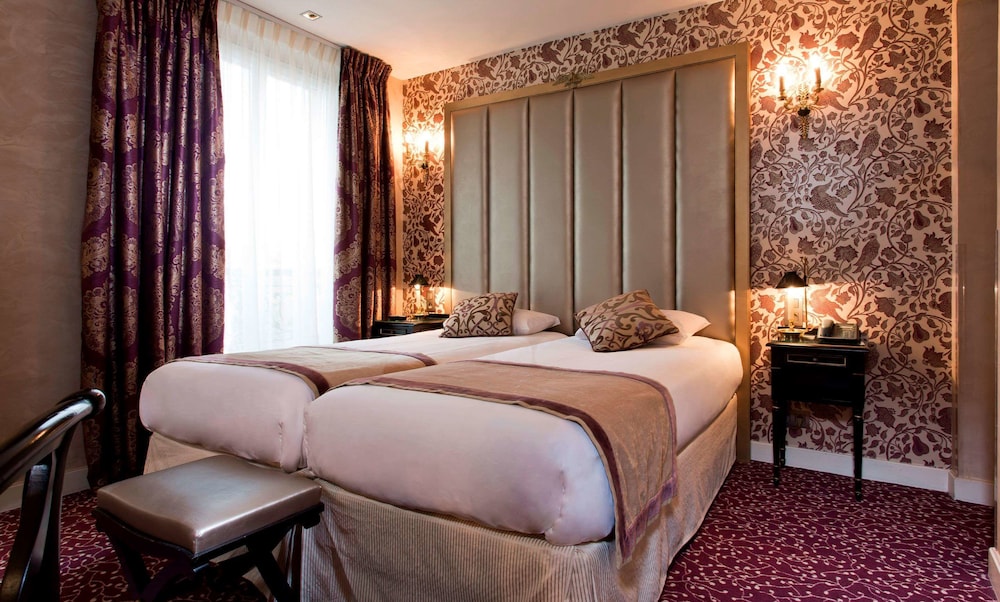 Hotel de L Empereur by Malone 34/64