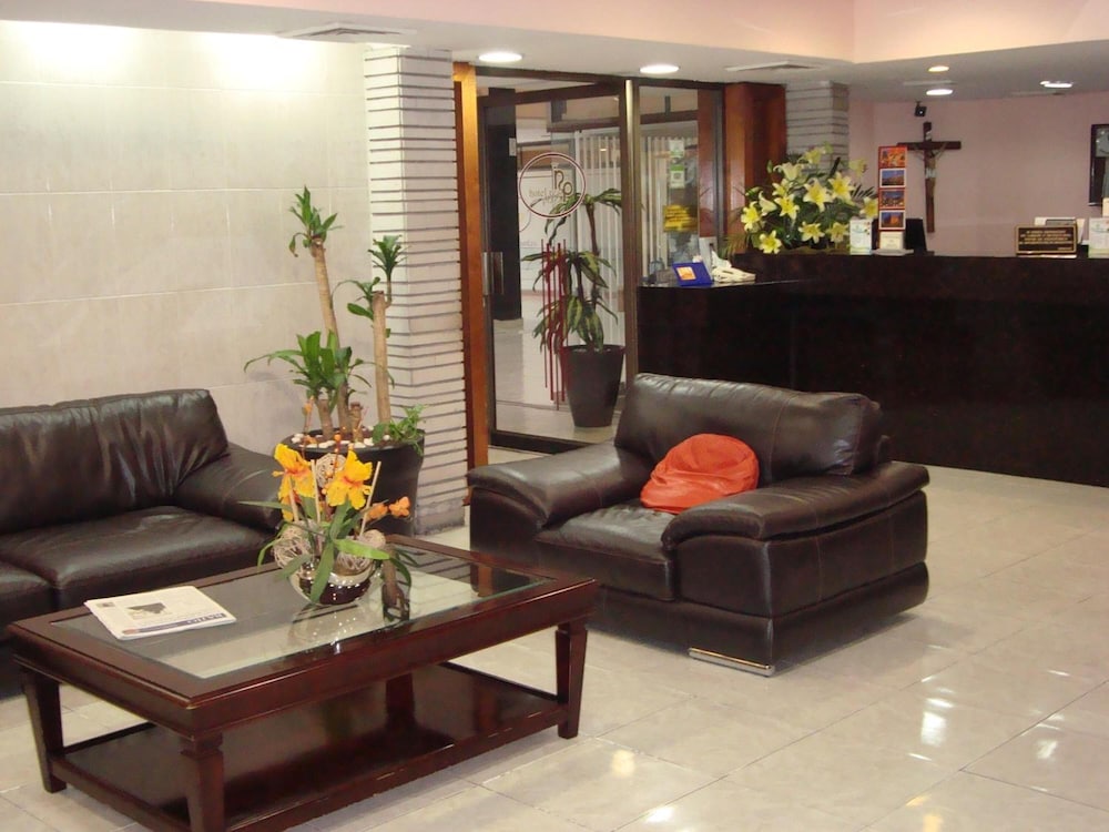 Hotel Real Plaza 50/69