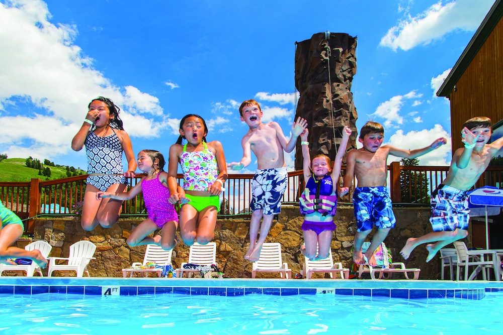 Sioux Lodge Suites by Grand Targhee Resort 38/50