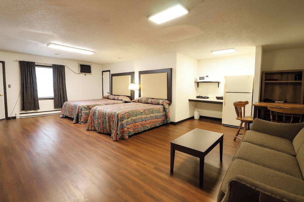 OYO Landmark Inn Oskaloosa Near Hwy 63 24/59