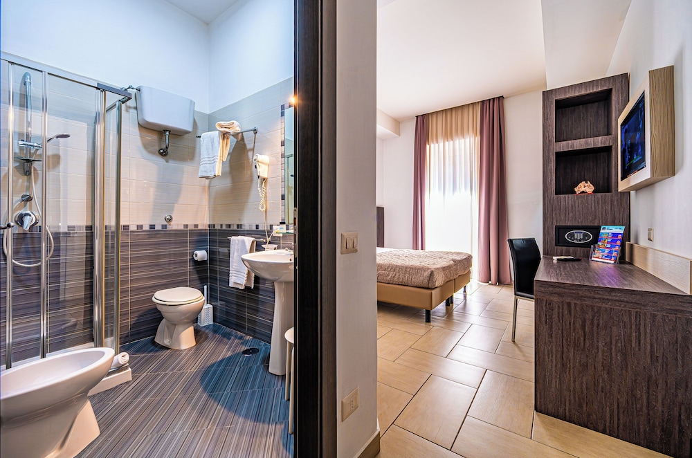 Napoli Suite Hotel 25/26