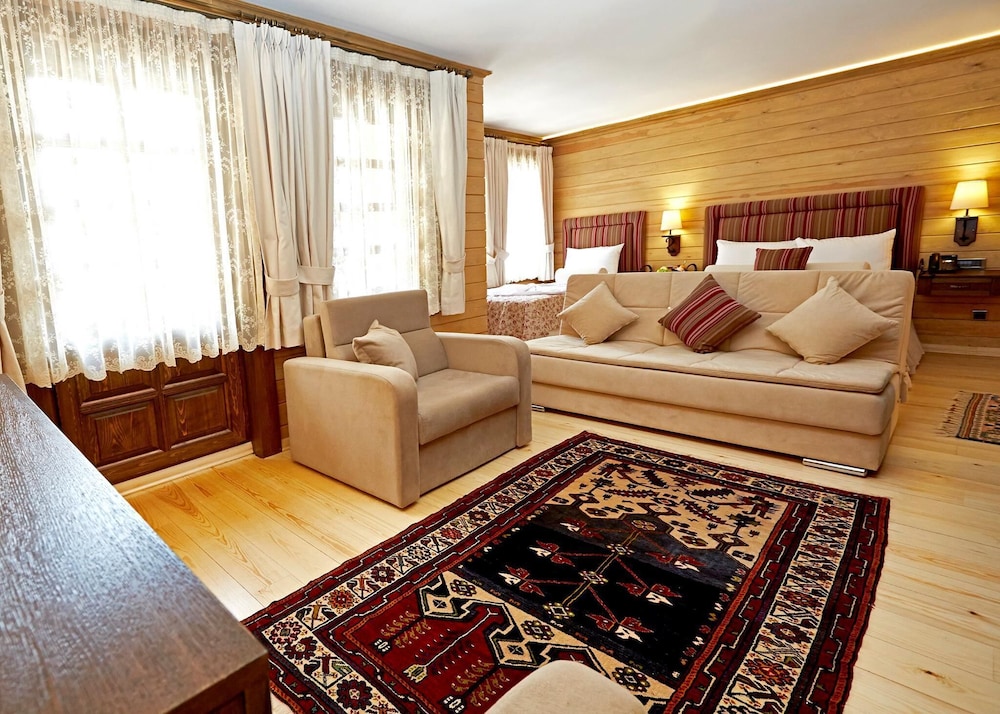 Royal Uzungol Hotel 31/37