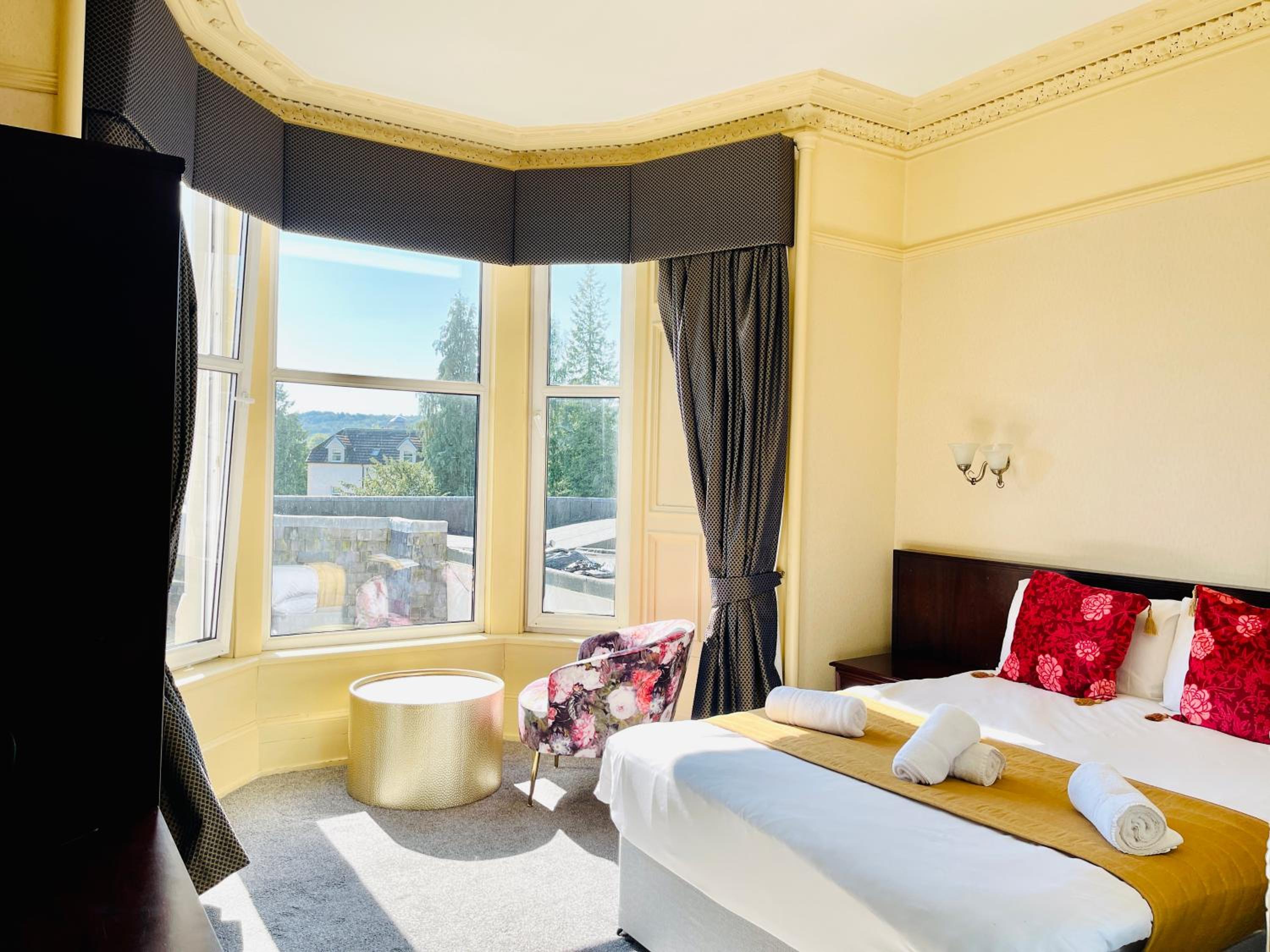 Room, Double Bed, Hill View