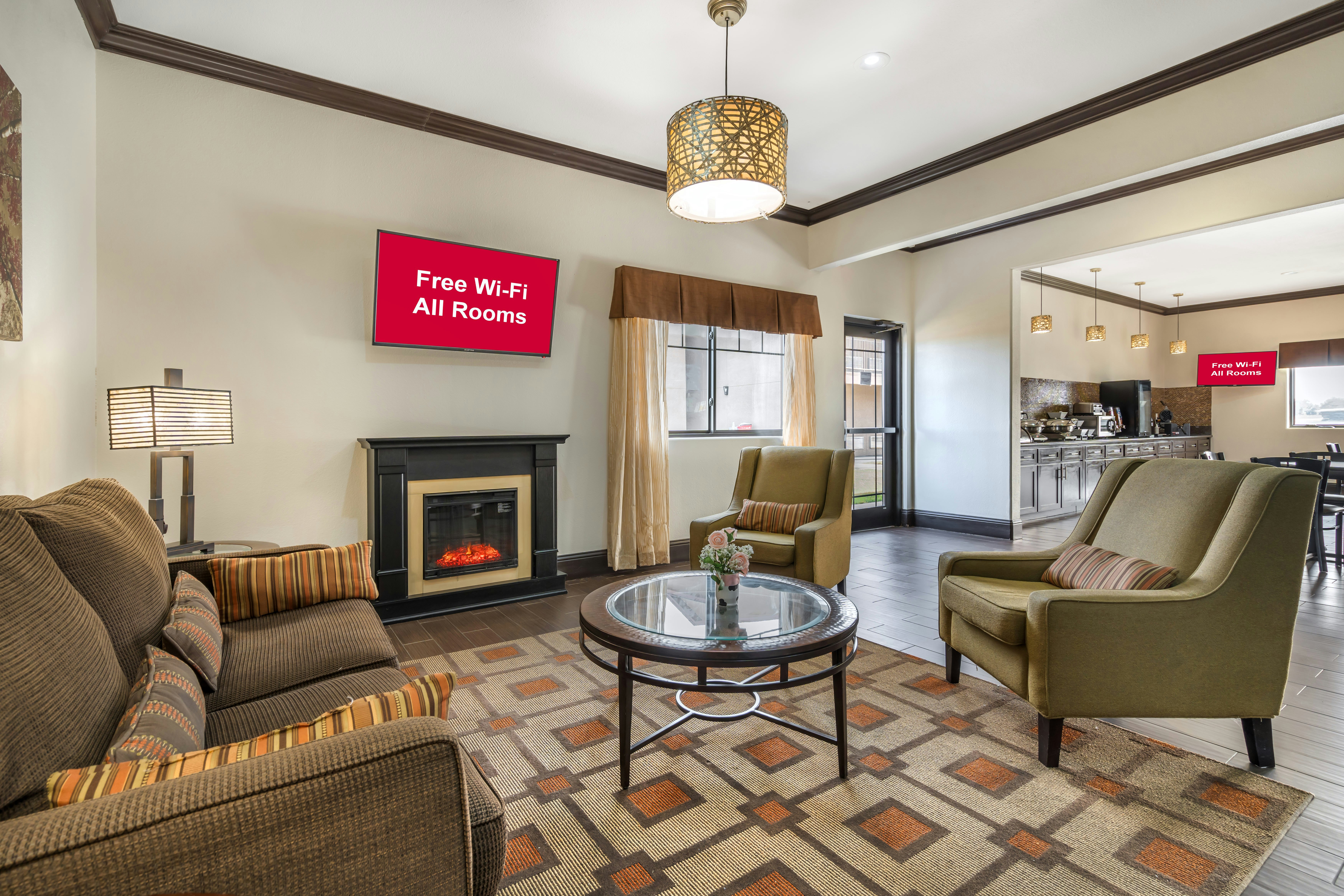 Red Roof Inn & Suites Sulphur Springs 12/26