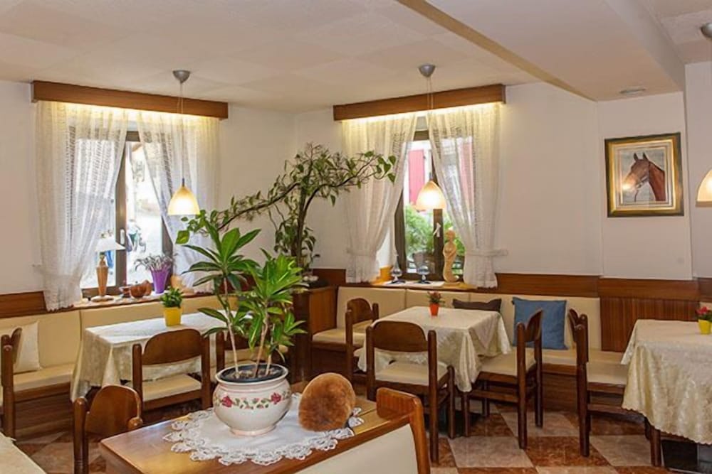 Hotel Antica Rosa 33/41