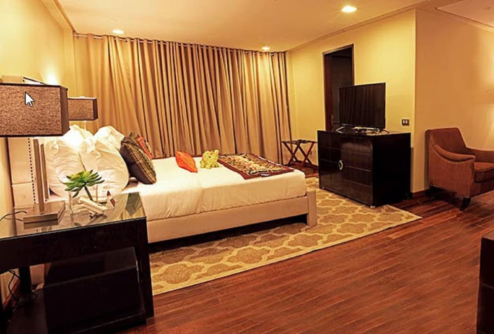 Ayuthaya, Suite, Queen Bed