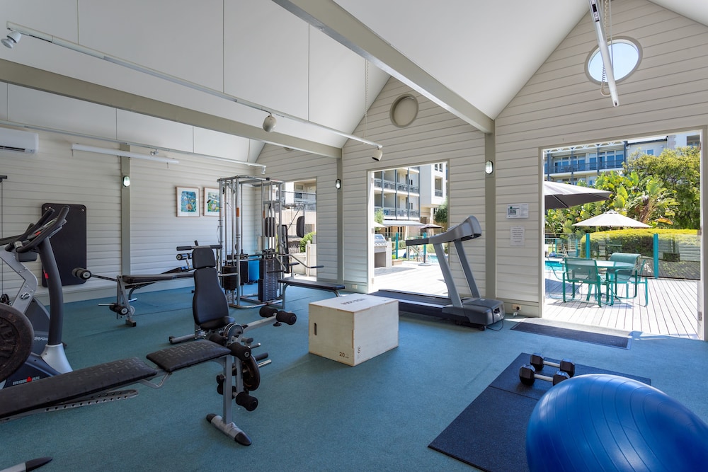 PORTSEA VILLAGE RESORT 40/69