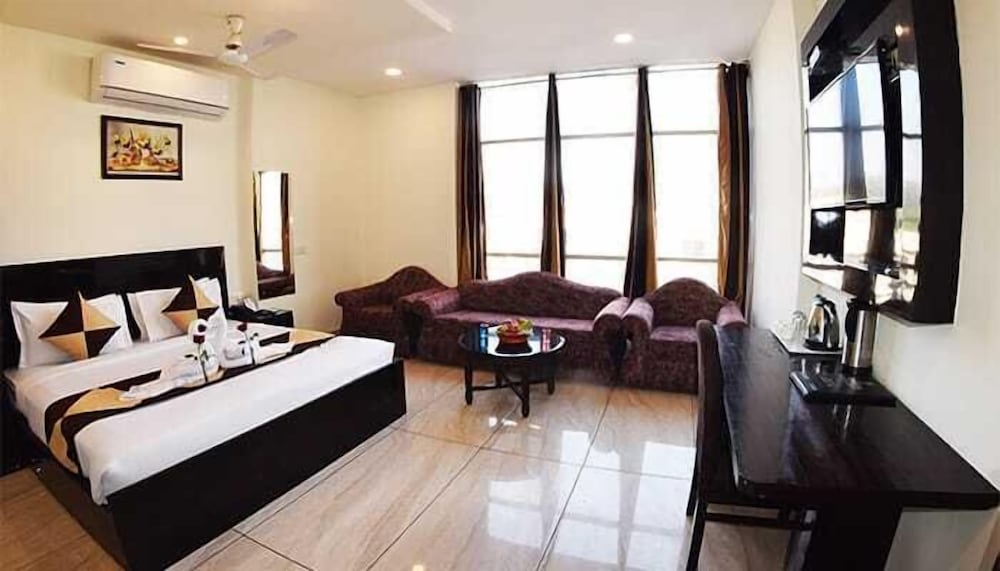 OYO Rooms BHEL Haridwar 15/45