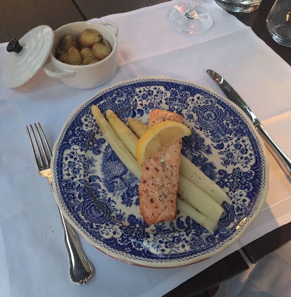 Boutique Hotel B&B Fleurie، بورجيز 13/50