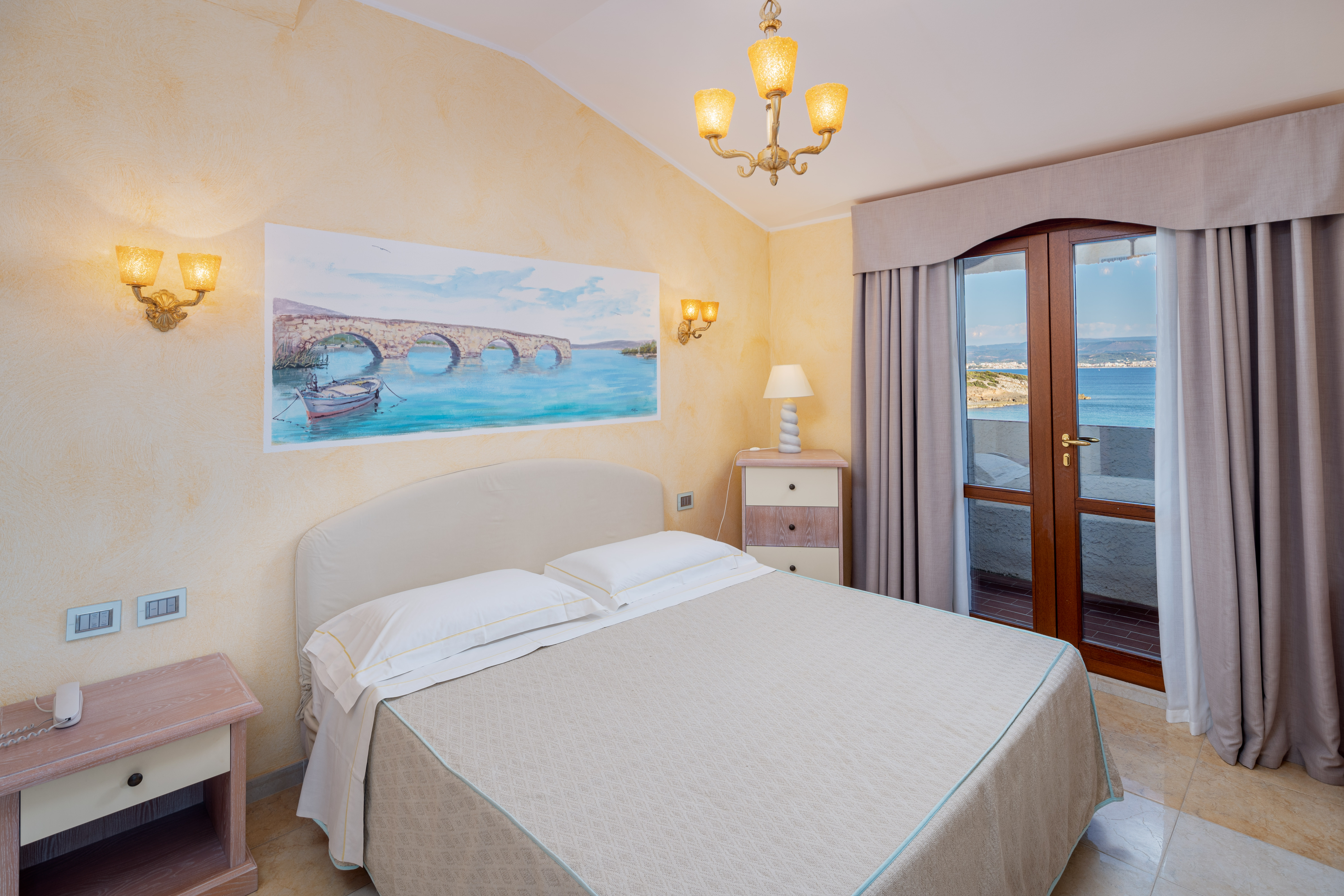 Suite, Sea View