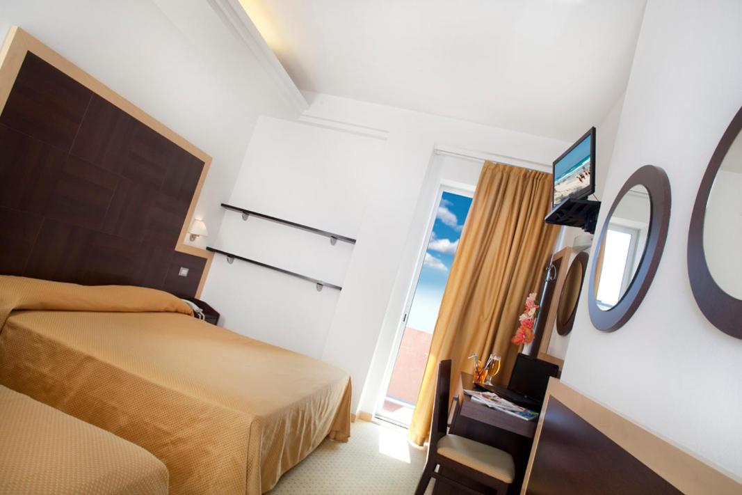 Hotel San Salvador 15/50