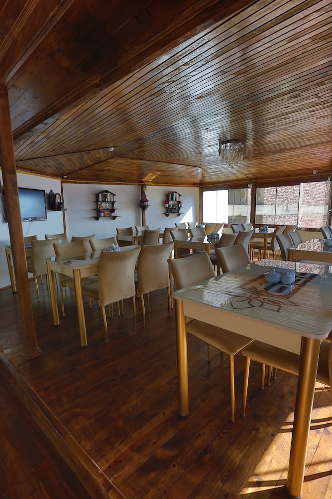 Hotel Ankatra 59/70