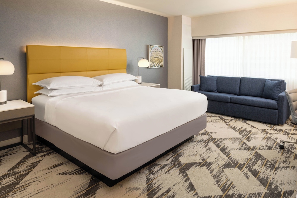 Room at Sheraton Detroit Novi Hotel, NOVI - MI