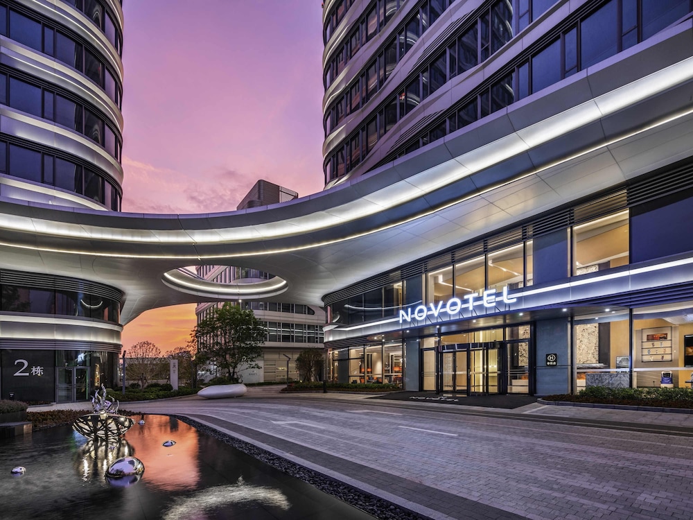 Novotel Shanghai Wanyuan 45/50