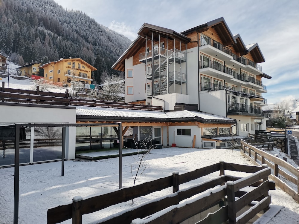 Hotel Monti Pallidi 4/37