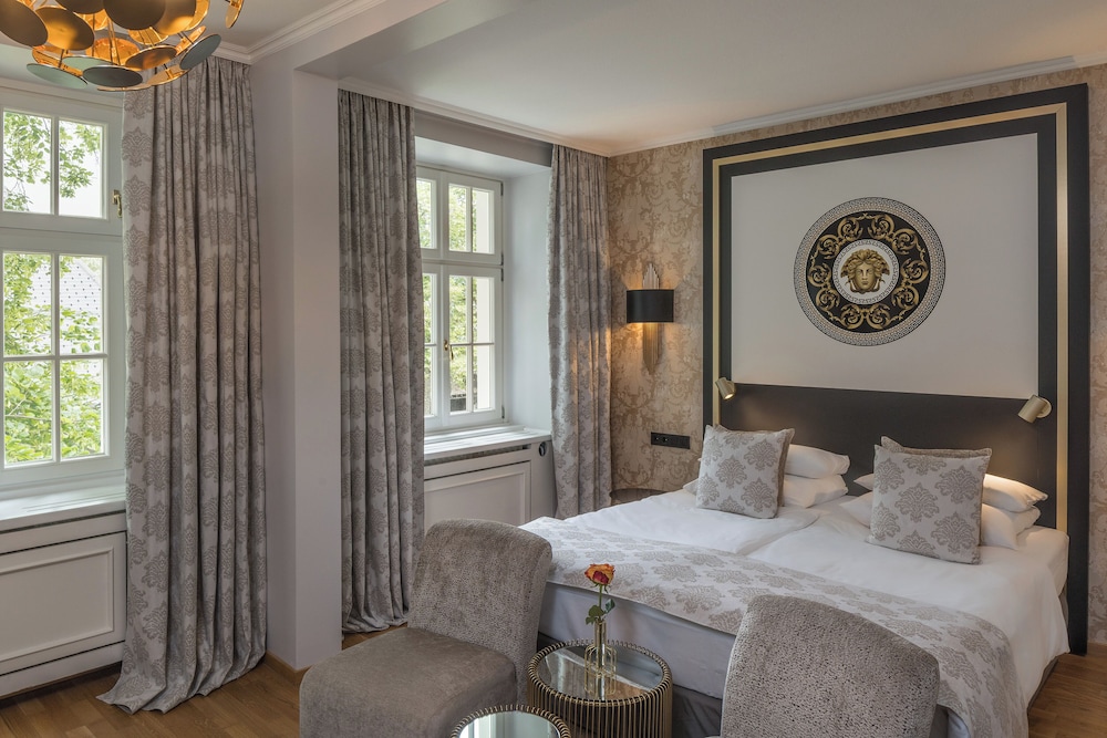 غرفة كلاسيكية مفردة بسرير مزدوج، Parkhotel Adler 3/6