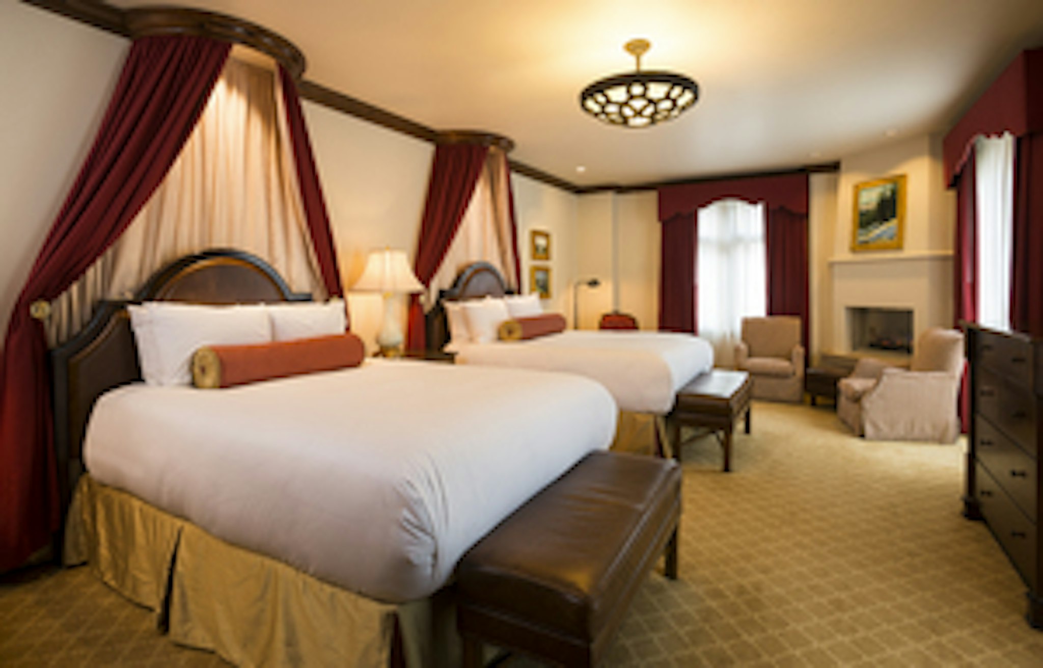 EXECUTIVE, 2 QUEEN BEDS