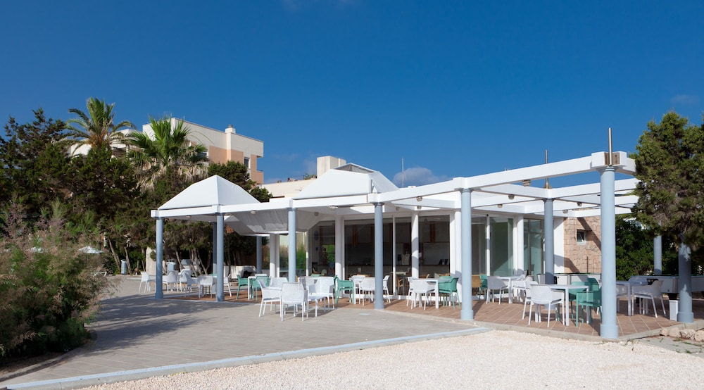 Marvell Club Aparthotel 3/64